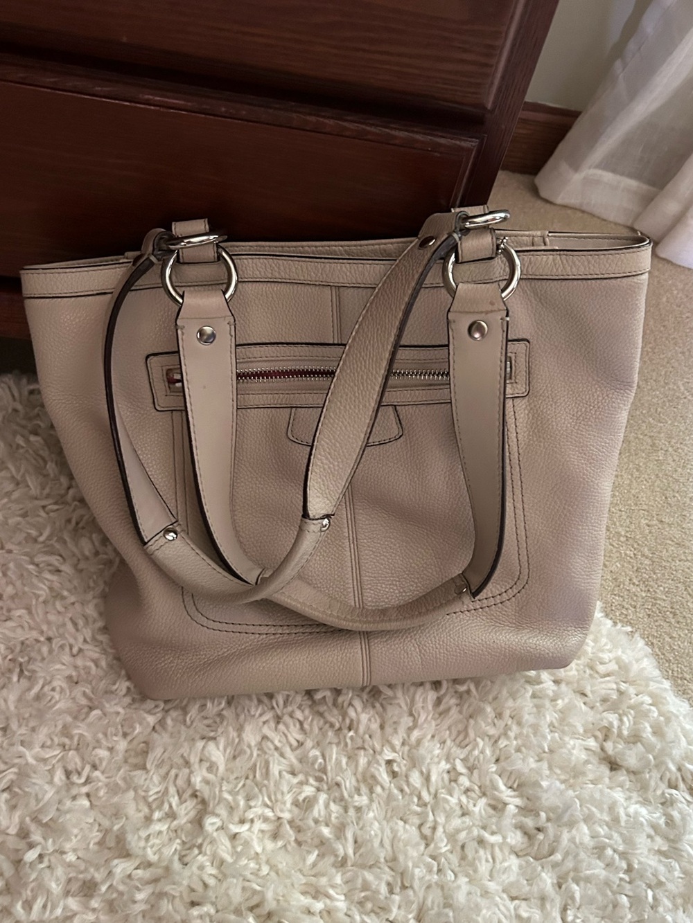 Coach tote - Picture 2 of 4